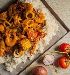 BOODLE FIGTH WITH SALTED EGG SAUCE